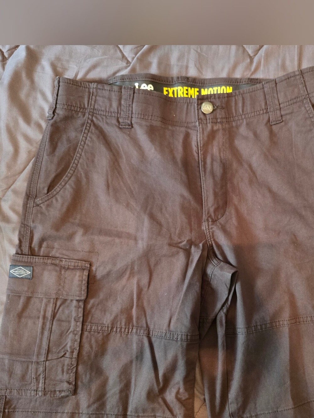 Lee Extreme Motion Men's Dark Gray Cargo Shorts Size 34